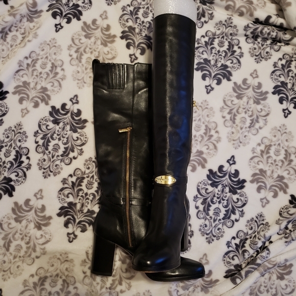 🌺 Like new Michael Kors Boots 🌺 - Picture 3 of 8